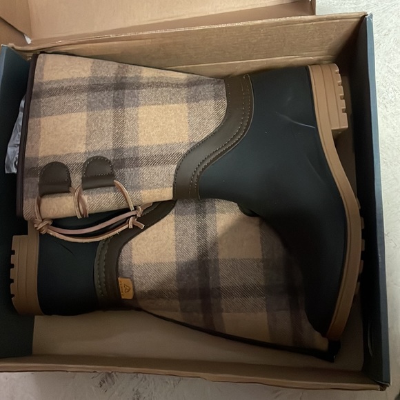 Kamik Hazel boot alpine design